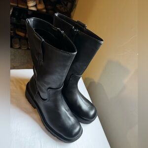 No Boundries Black Women's Combat Boots Size 9 with Zipper on the Side